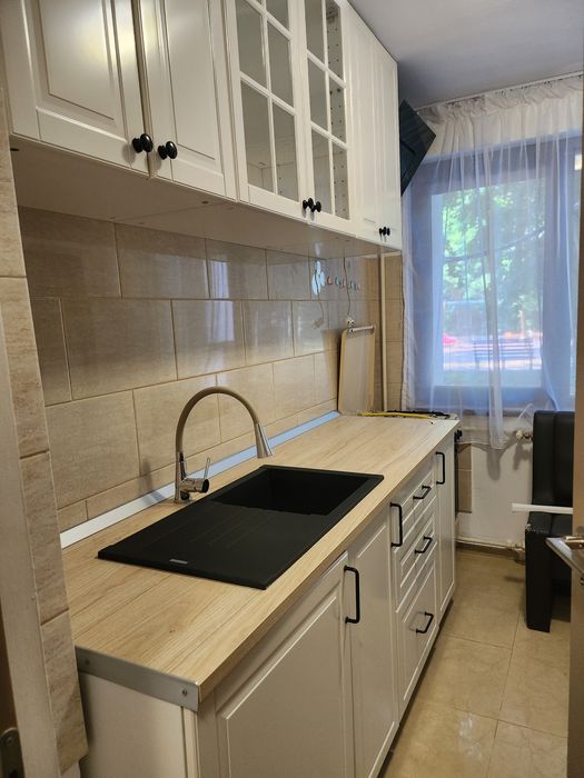 Ofer spre inchiriere apartament cu 3 camere Dimitrie Cantemir