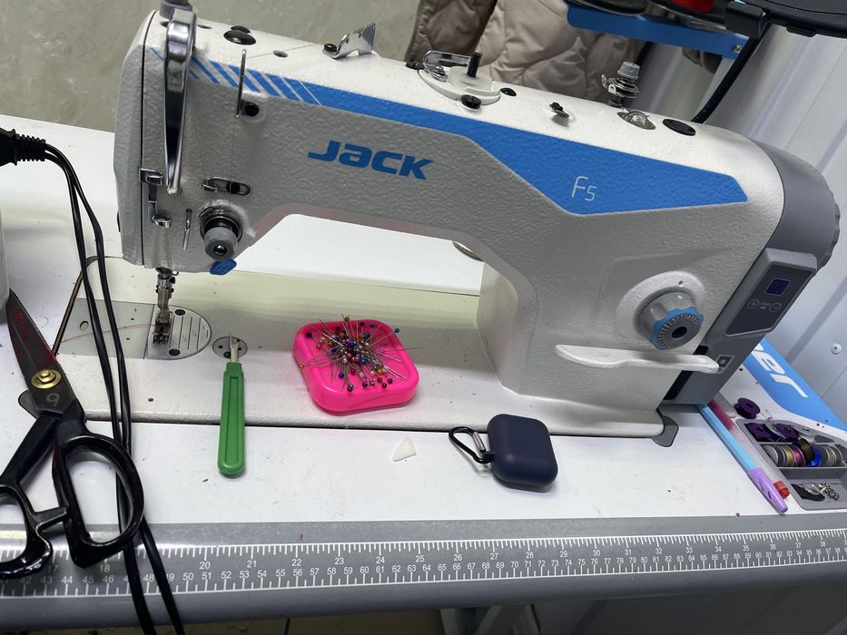 Промышленная швейная машина