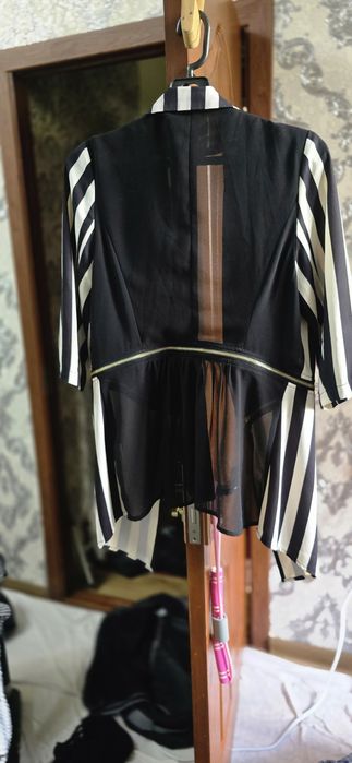 Продаю женскую одежду,много разных ,разбираю гардероб