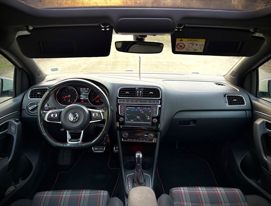 VW Polo * GTI * 1.8TSI * DSG * Kamera * Panorama*