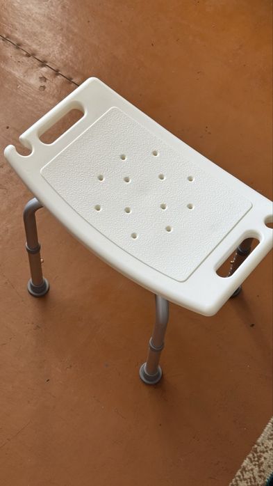 Продам ходунки и стул