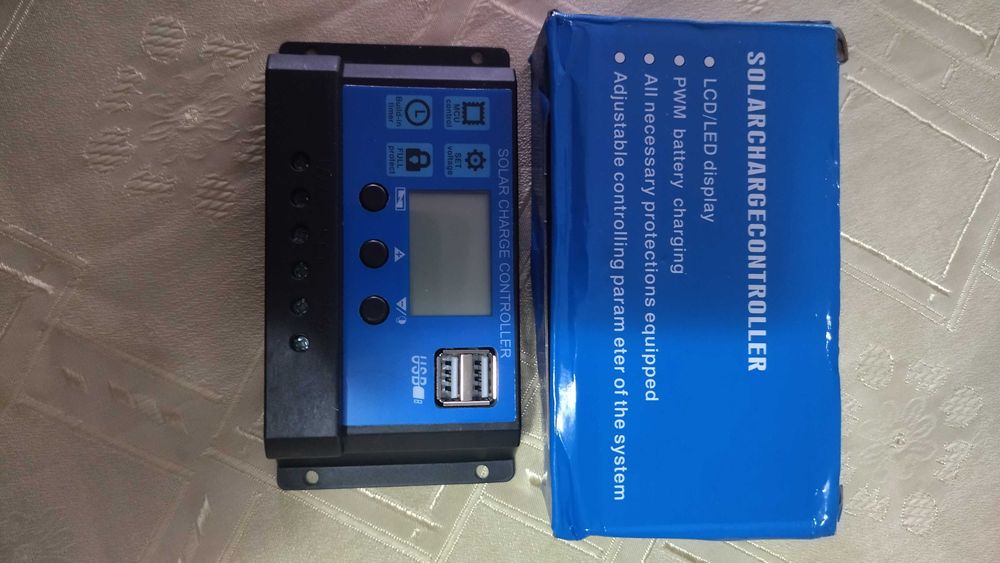 Продавам соларни контролери.