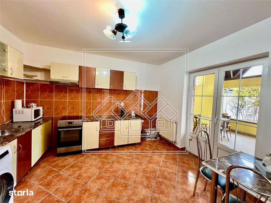 Casa individuala - 5 camere, 184 mp, acces auto - Dumbravii