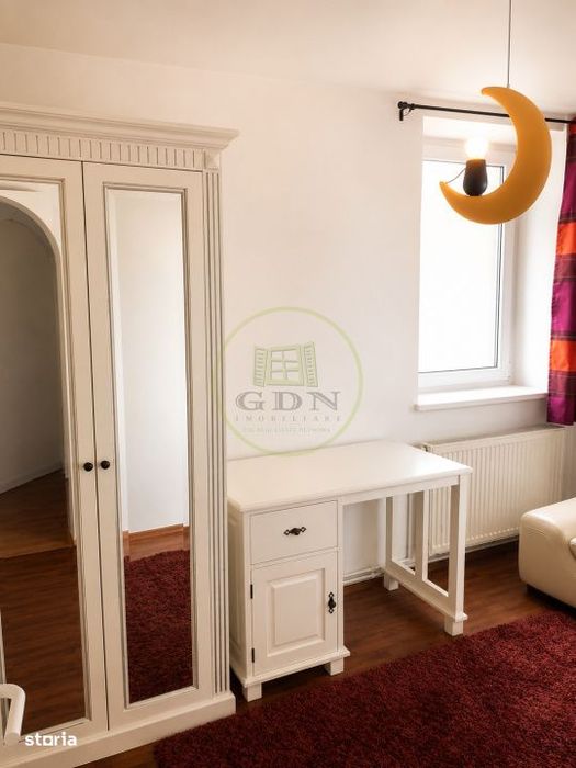 Apartament 3 camere de inchiriat Aula Universitatii Onix Brasov