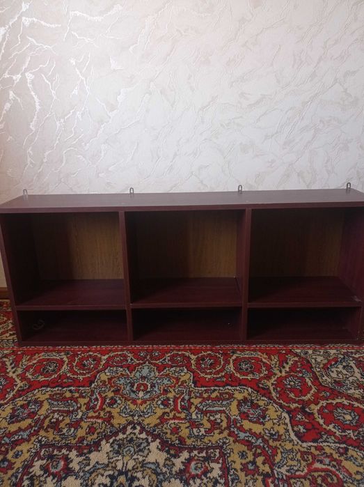 Книжная полка. Размер 120,50,22 см.