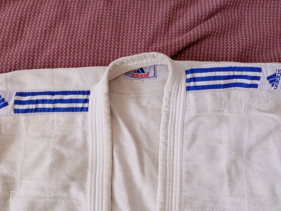 Продам кимоно для спорта