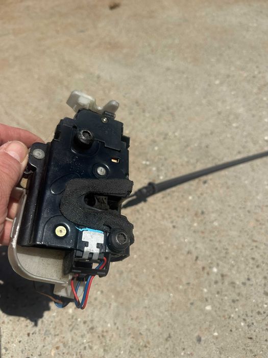 Брава предна врата централно VW Polo   поло