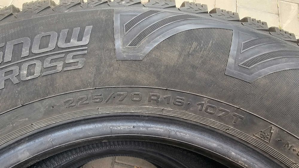 225/70/R16 шипованнеы шины