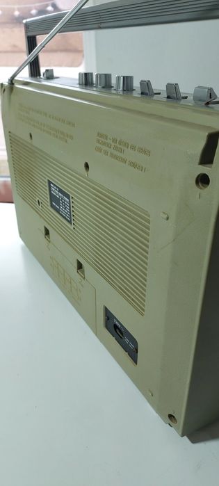 Vând radiocasetofon vintage Boombox