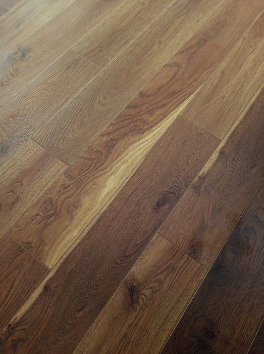 Ламинат . Новый.