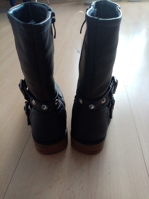 Нови сини ботушки