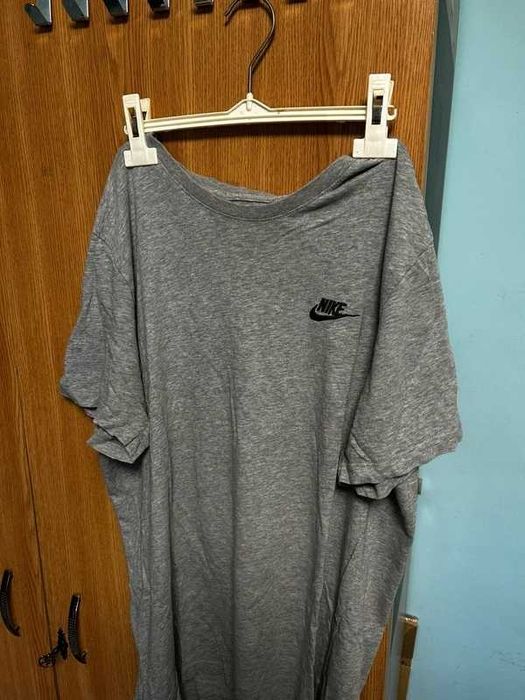 Tricou Nike Gri
