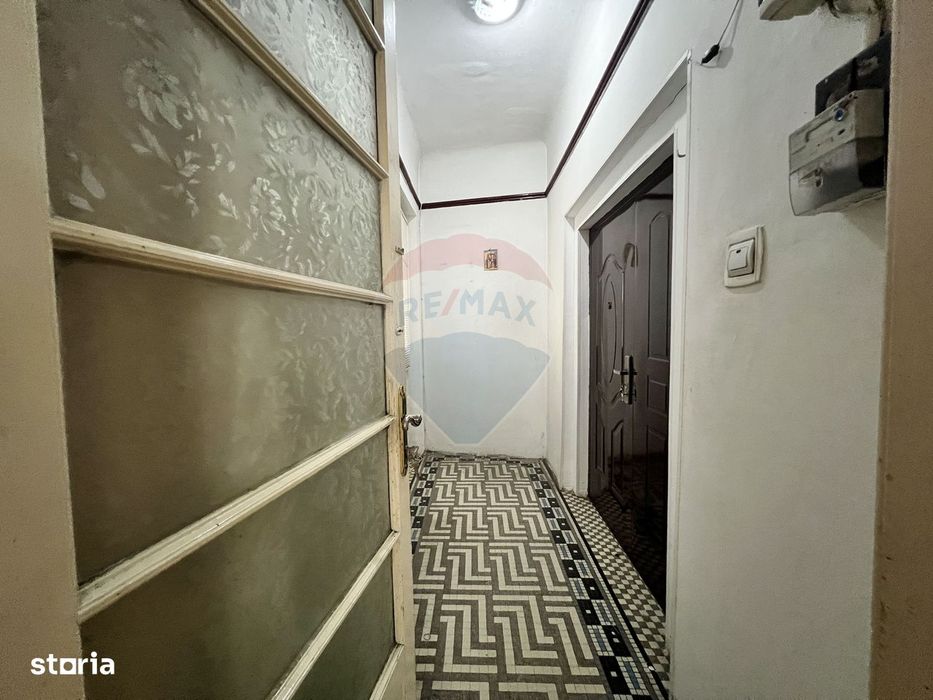 Apartament cu 3 camere de vânzare în zona Bucur Obor