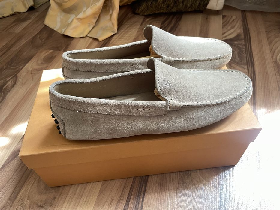 Макасины, лоферы замшевые Tod’s. Италия