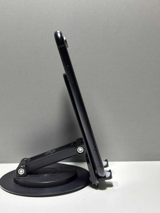 Apple iPhone XR 64GB, черный