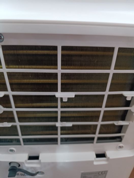 влагоуловител Comfee