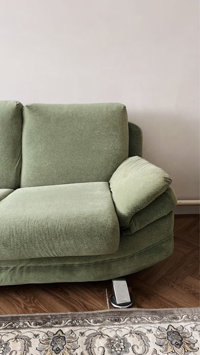 Диван комплект б/у в хорошем состоянии