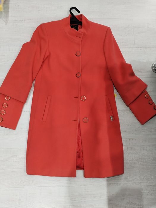 Пальто весенние-осеннее