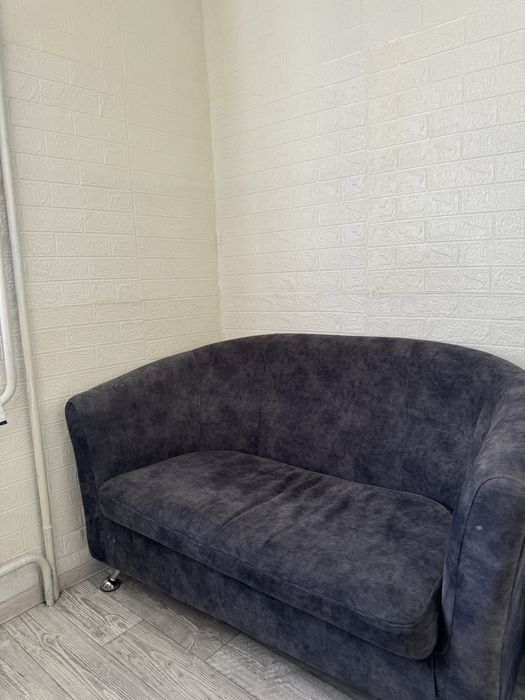 Продам двухместный диван