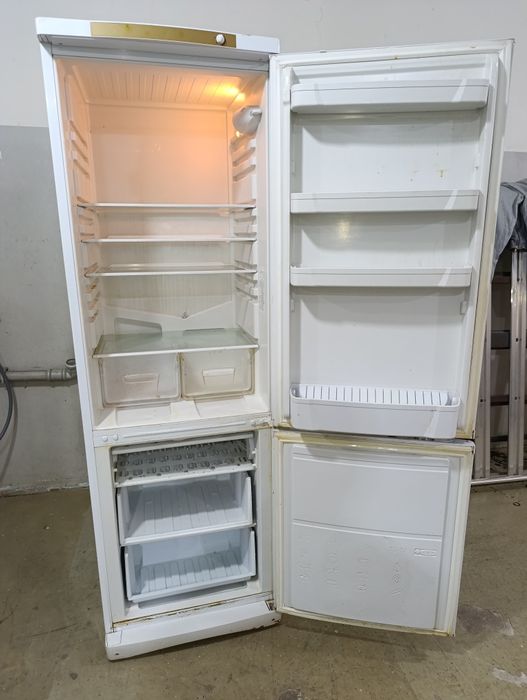 Б/у холодильник Индезит в хорошем состоянии