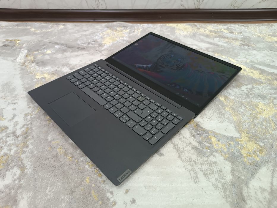 Современный НОУТБУК Lenovo IdeaPad.