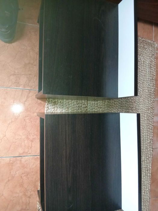 2 noptiere pat ca noi