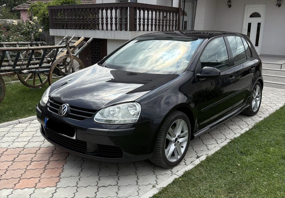 VW Golf 5 1.9 TDI 90 CP BRU – 2005 – negru metalizat LC9Z