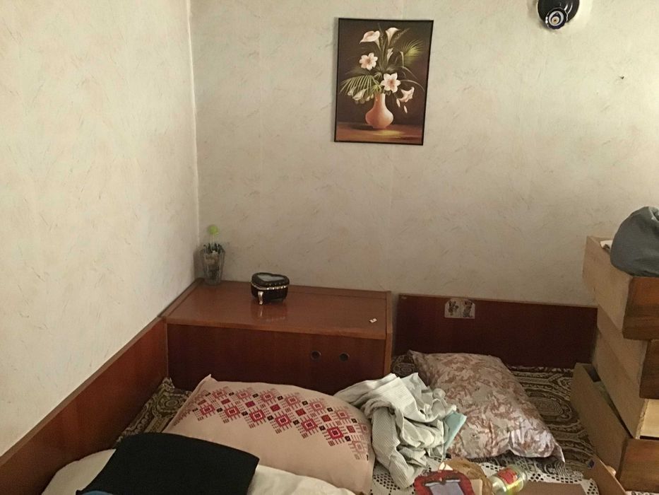 Мебели - гардероб, разтегателна маса, бюфет