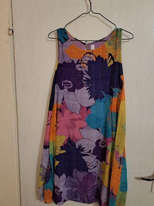 Рокля Guess и други