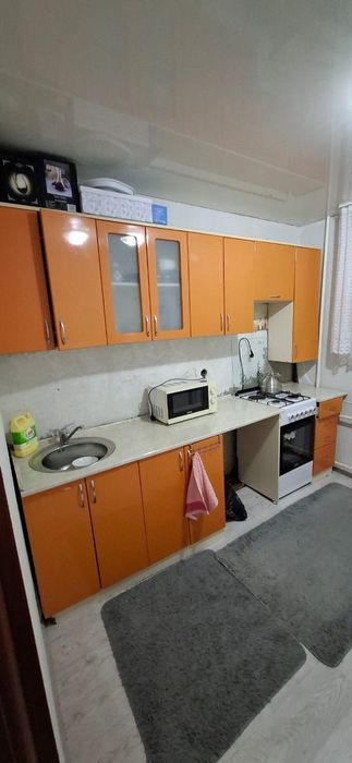 Продам 1 КВ нов.планировки 19 мкр 1/9
