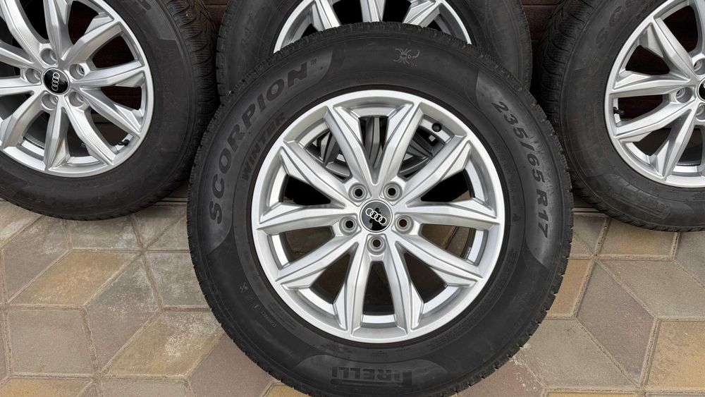 Jante + Anvelope (Iarna) originale Audi 17 inch, 5 x 112 – stare impecabila – fara zgarieturi, fara reparatii