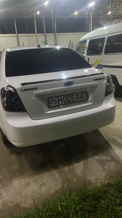 Srochni sotamiza lacetti 1.8
