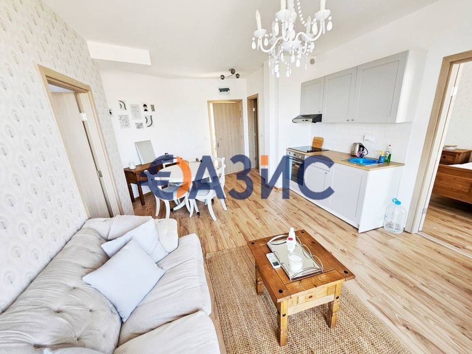 Продава се Тристаен апартамент в к.к. Слънчев бряг - 74 кв.м за 482 €/кв.м - Снимка #4