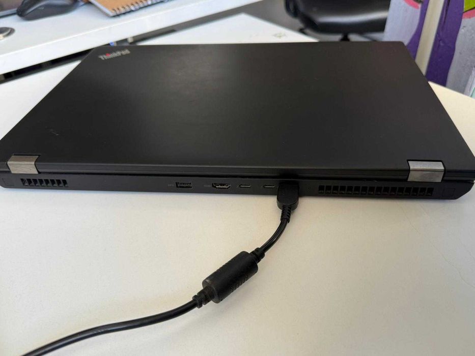 Laptop Lenovo ThinkPad P72 IntelXeon E-2176 32GB RAM Quadro P4200 8Gb