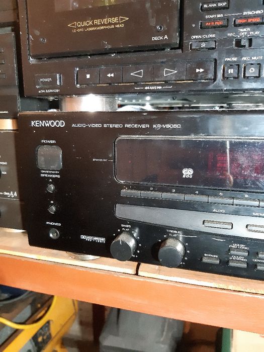Amplituner Kenwood KR V6050