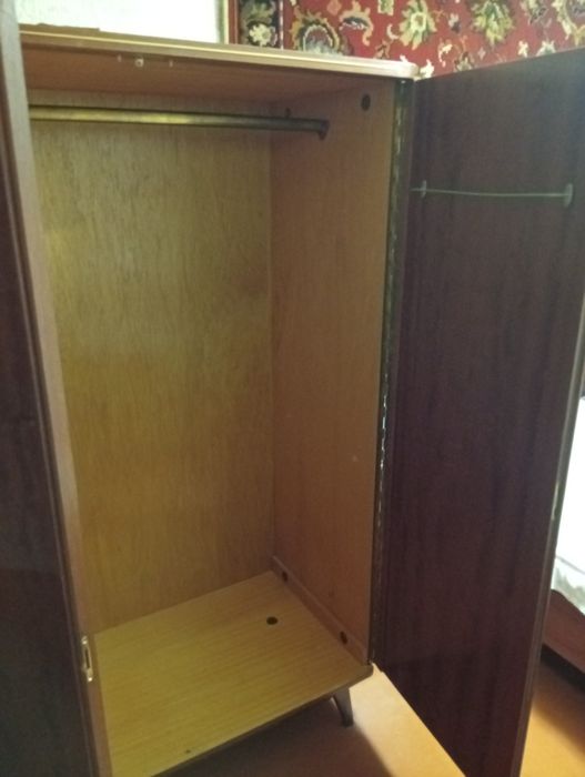 Продам спальный гарнитур (Румыния)