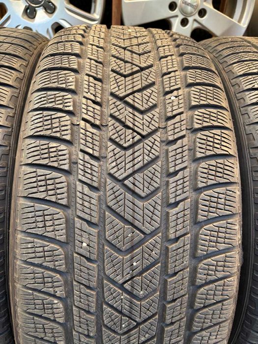 Set anvelope de iarna Pirelli Scorpion 275/45/21 + 315/40/21