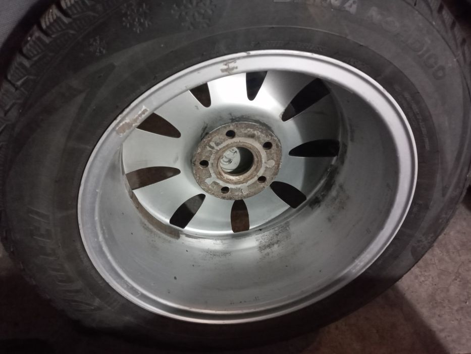 Продам комплект дисков на ауди