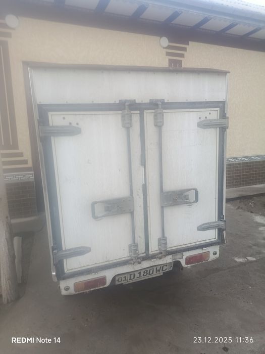 Labo bort b/u yaxshi holatda.