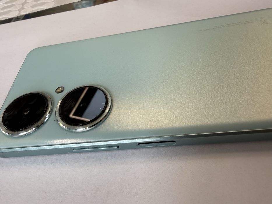 Huawei nova 11 i 8/128gb Перфектен!