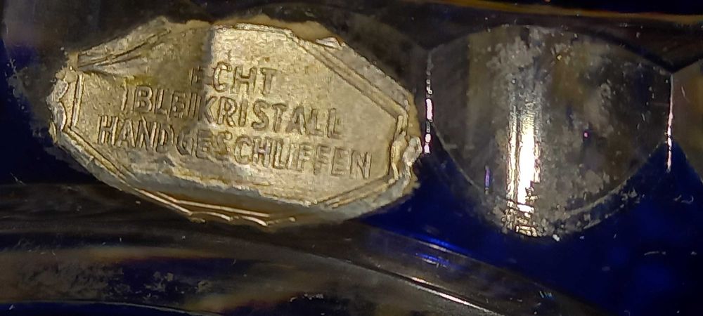 Продам хрустальную вазу - конфетницу "Ладья"