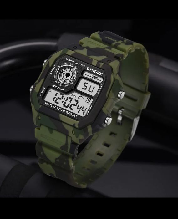 Ceas Nou tip shock proof military lcd
