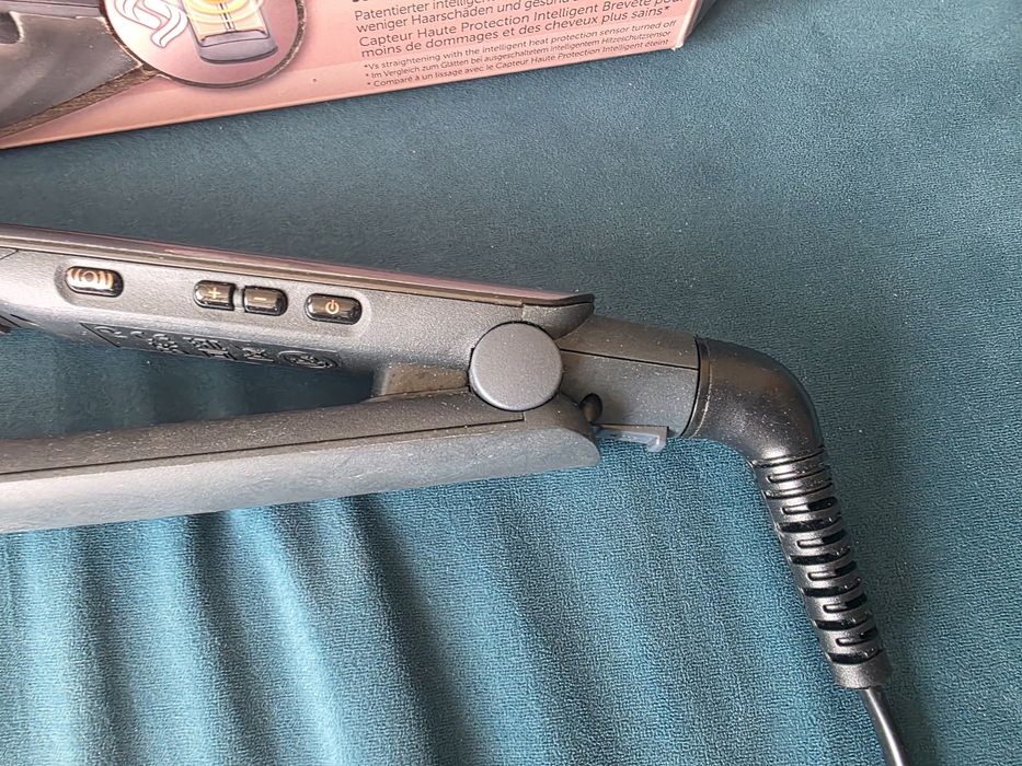 Преса за коса Remington Keratin Protect Intelligent