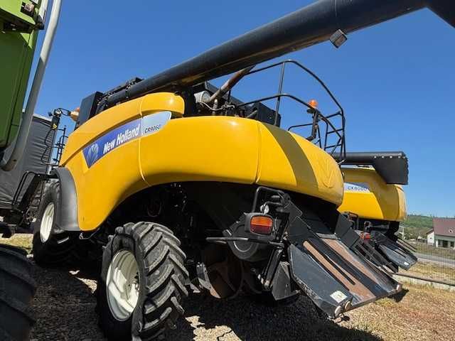 Combina agricola NEW HOLLAND CR9060