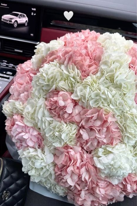 Любимые зефирки, Гортензии в букете