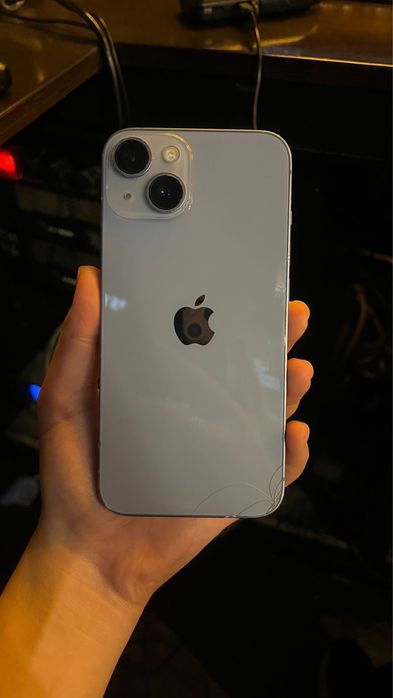 Продам Iphone 14