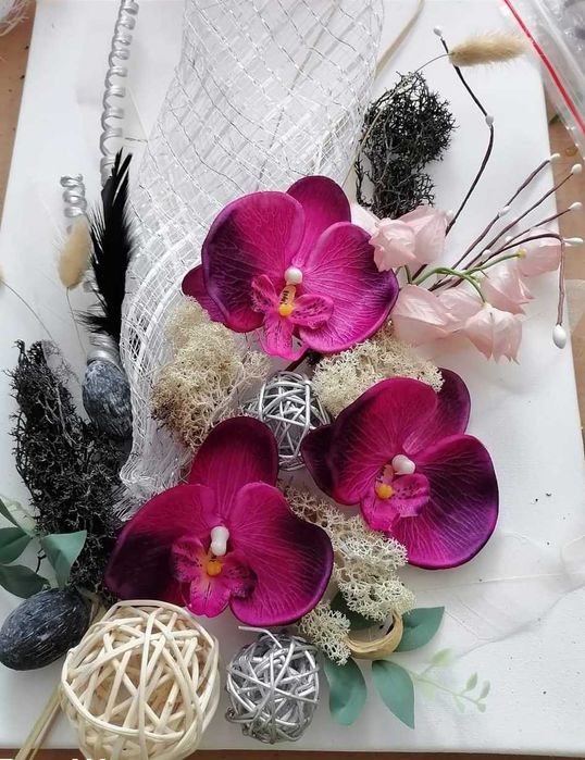 Картини от мъх и цветя