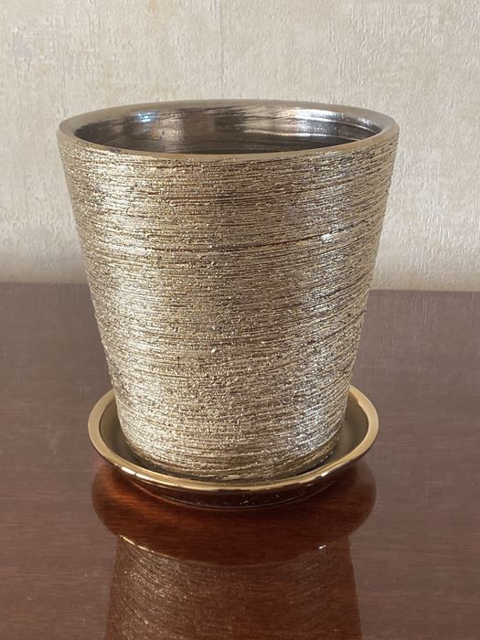 Горшки для цветов