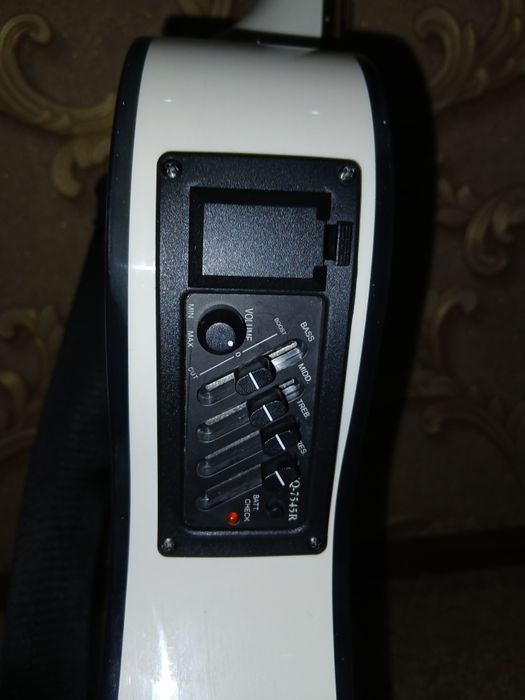 Продаю гитару в хорошем состоянии