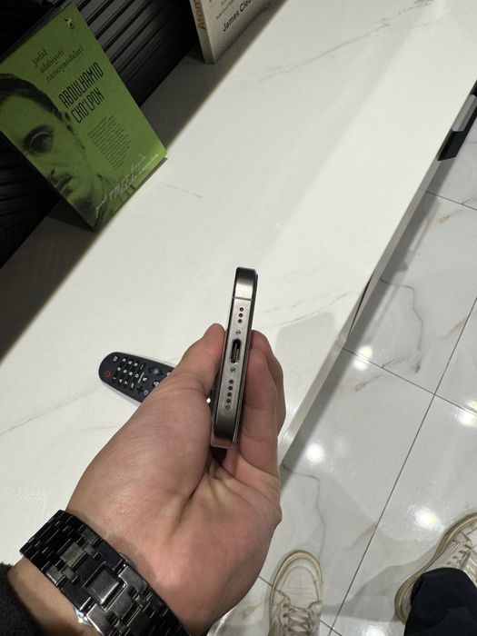 Iphone 15 pro 256gb Ideal